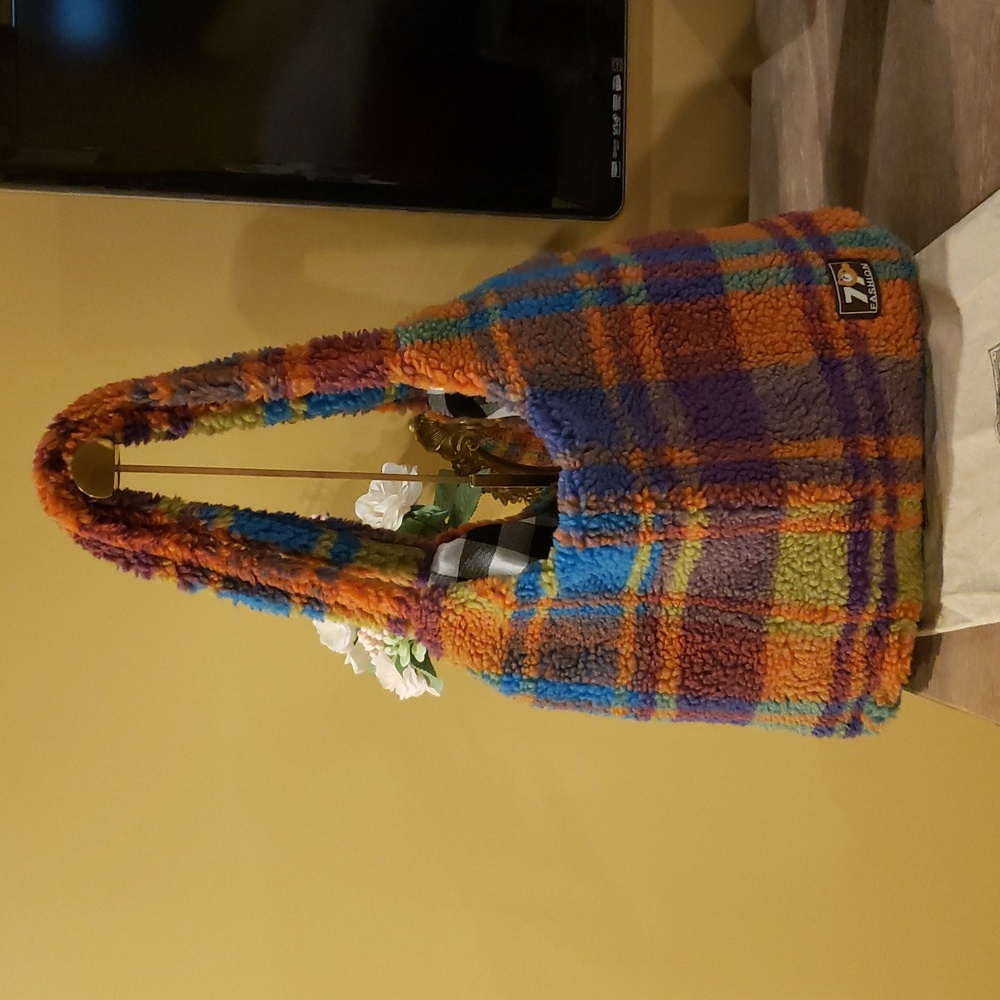 NEW! Colorful Plaid Women's Sherpa Bag - Picture 6 of 7